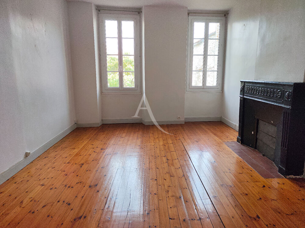 Vente Appartement SAINTES - CENTRE HISTORIQUE ? APPARTEMENT 3 PIÈCES DE 75 M² AVEC EXTÉRIEUR Saintes