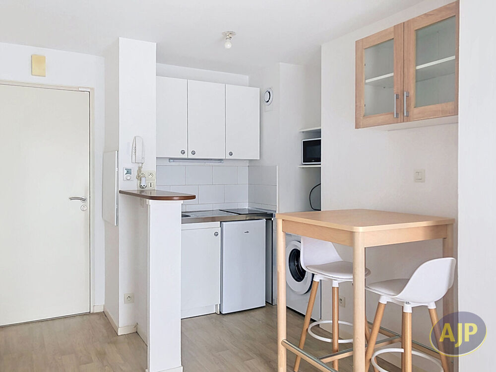 Location Appartement STUDIO CENTRE VILLE Cholet