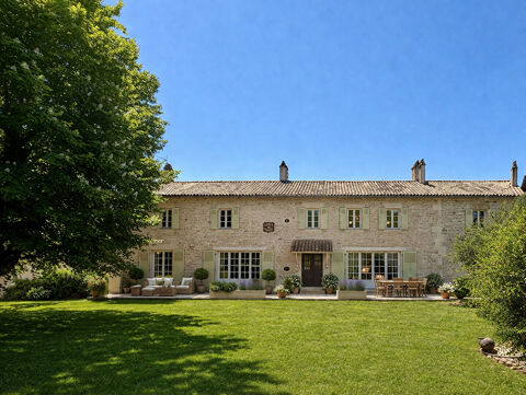   Magnifique Logis Ancien R�nov� avec Piscine Int�rieure, Court de Tennis et Jardins Clos de Murs Maison - 10 pi�ce(s) - 336 m�