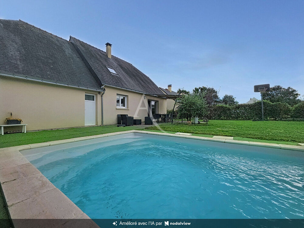 Maison familiale dans secteur calme à BECON LES GRANITS