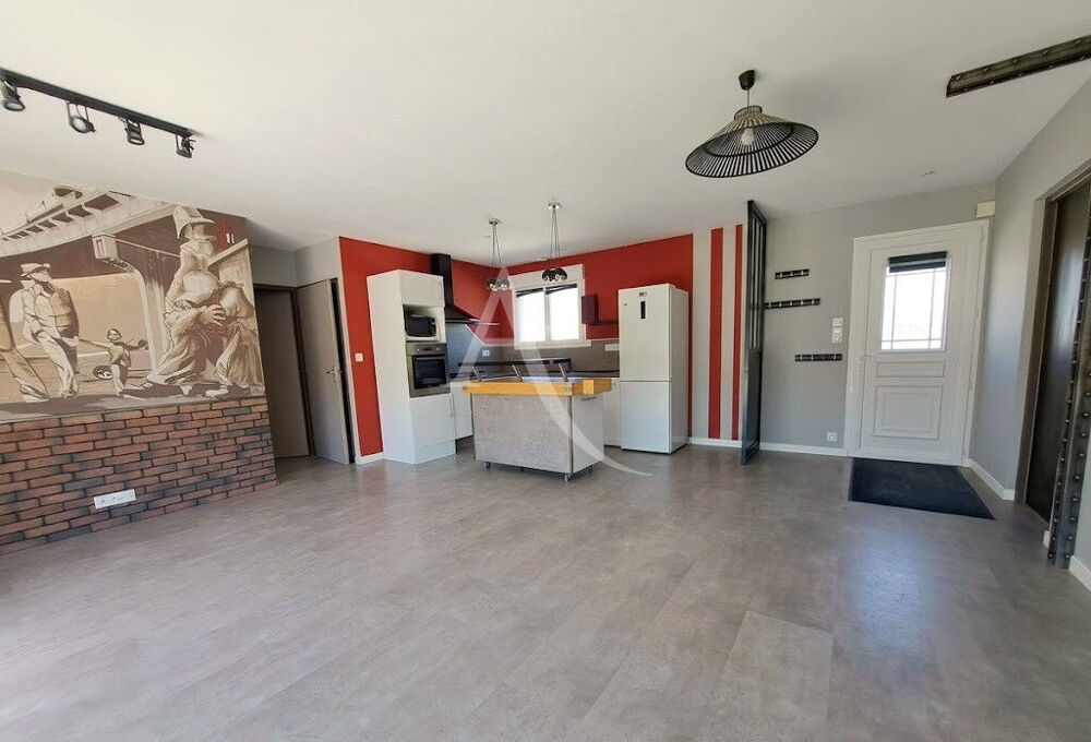 Maison de plain-pied de 70 m² sur terrain clos de 519 m² ? Mesnard-la-Barotière
