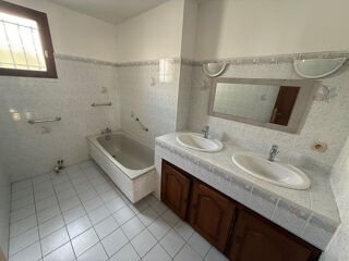  Maison � louer 4 pi�ces 116 m�