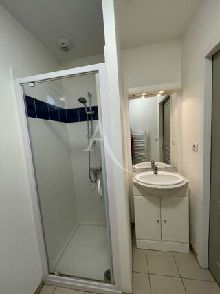  Appartement à louer 2 pièces 42 m²