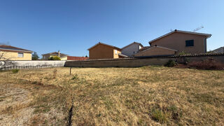  Terrain à vendre 671 m²