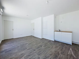  Appartement à louer 2 pièces 42 m²