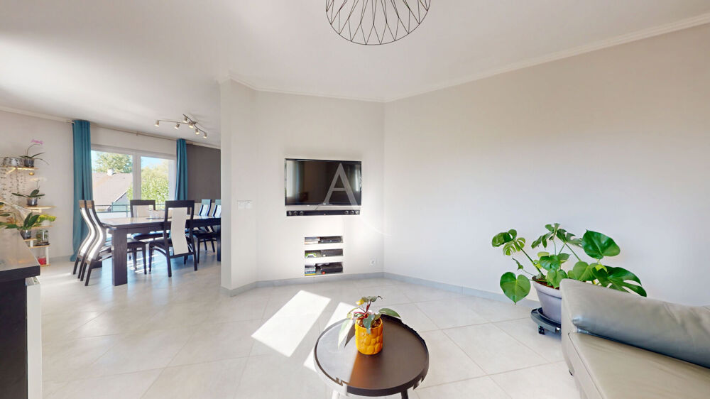 Vente Maison Maison familiale de 179 m² , 5 chambres, grande terrasse et terrain piscinable Chapeiry