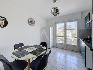  Appartement à louer 2 pièces 48 m²
