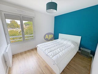  Appartement à louer 3 pièces 70 m²