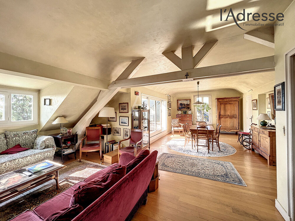 Vente Appartement Suresnes (Mont Valérien) - Duplex de 140m² - Place de stationnement  et Box fermé  - Terrasse 7m² Suresnes