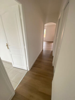  Appartement à louer 3 pièces 70 m²