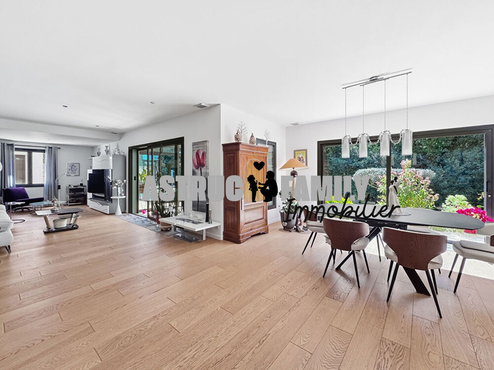 Vente Maison Saint Dionisy - Maison 4 CHAMBRES -183 m2 GARAGE - PISCINE -TERRAIN Nimes