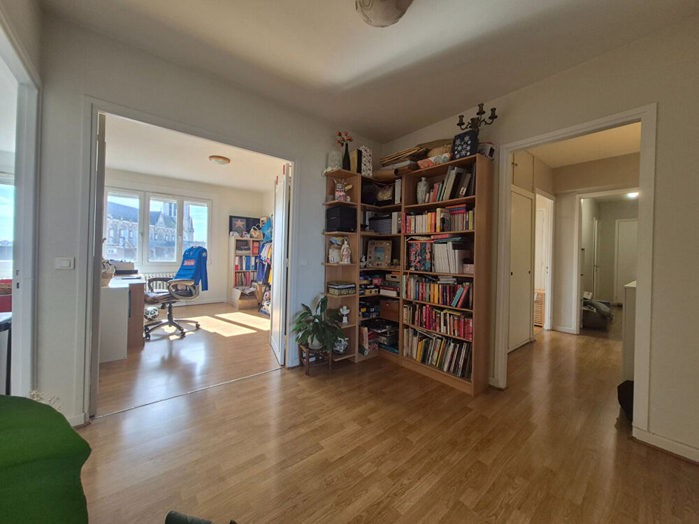 APPARTEMENT 105 m² 3 CHAMBRES ET GARAGE EN HYPER CENTRE
