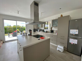  Maison à louer 5 pièces 137 m²