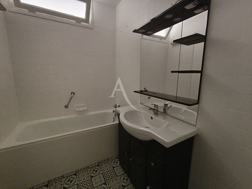 Vente Appartement Pau,T3 lumineux avec cave,acenseur, résidence calme Pau