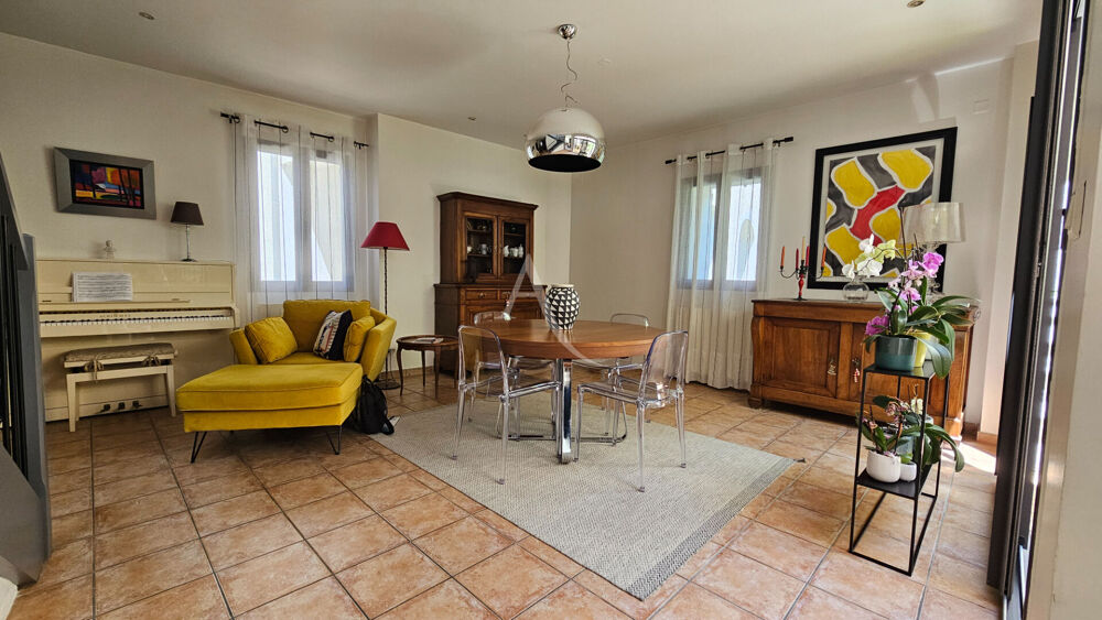 Maison Nimes 5 pièce(s) 145.57m²
