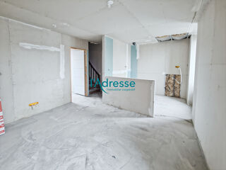  Immeuble � vendre 10 pi�ces 140 m�