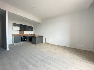  Appartement à louer 3 pièces 64 m²
