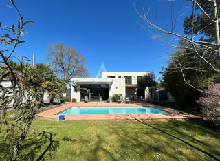  Maison � vendre 7 pi�ces 215 m�
