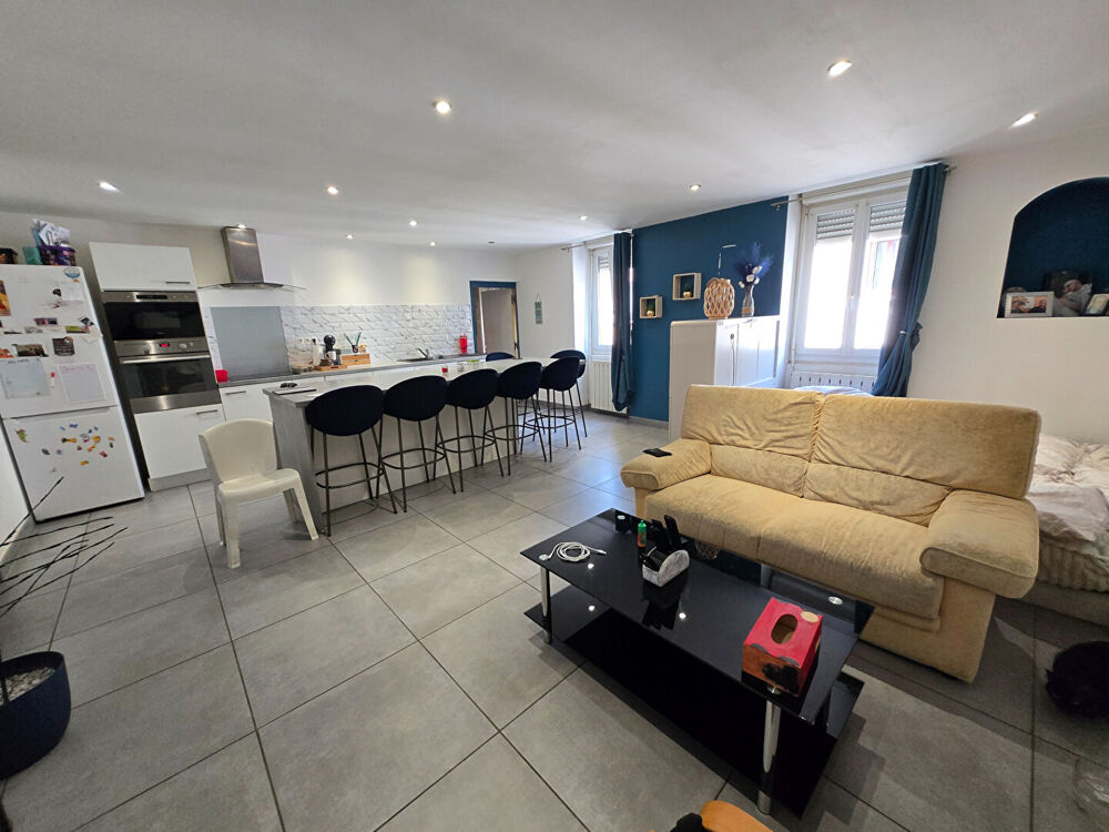 Rive-de-Gier (42800) ? Appartement T3 rénové ? 1er étage ? Petite copropriété Un T3 , au coeur de la ville