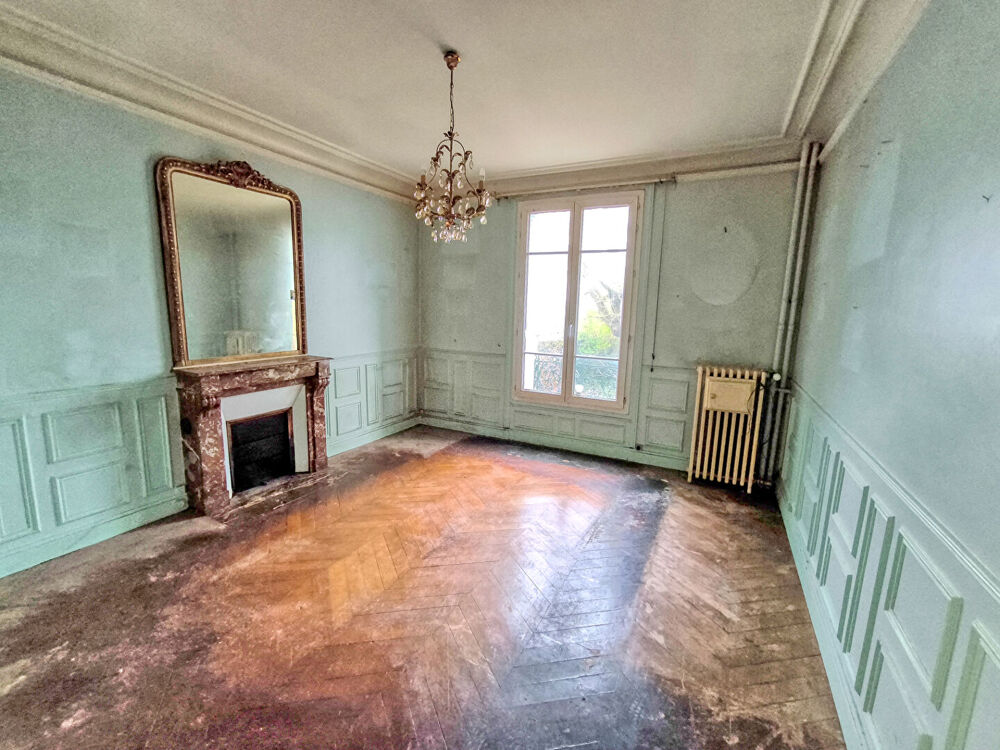 Vente Maison Meulière 5 chambres 135 m² + dépendance de 30 m² sur terrain de 1130 m² avec piscine Wissous