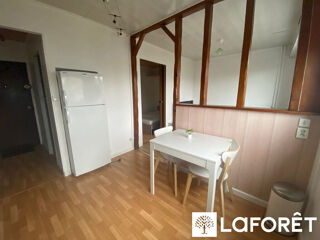  Appartement à louer 1 pièce 27 m²