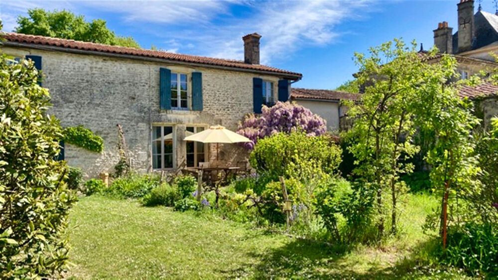 Maison de cinq chambres et piscine