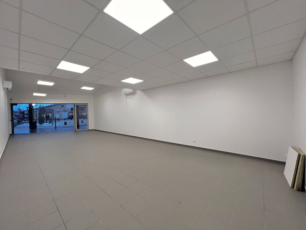   Local commercial Plaisance Du Touch 83.66 m2 