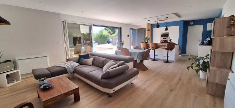 Vente Maison Fouesnant, très jolie maison de plain pied, de 2021, 4 chambres, à 1.7 km des plages ! Fouesnant