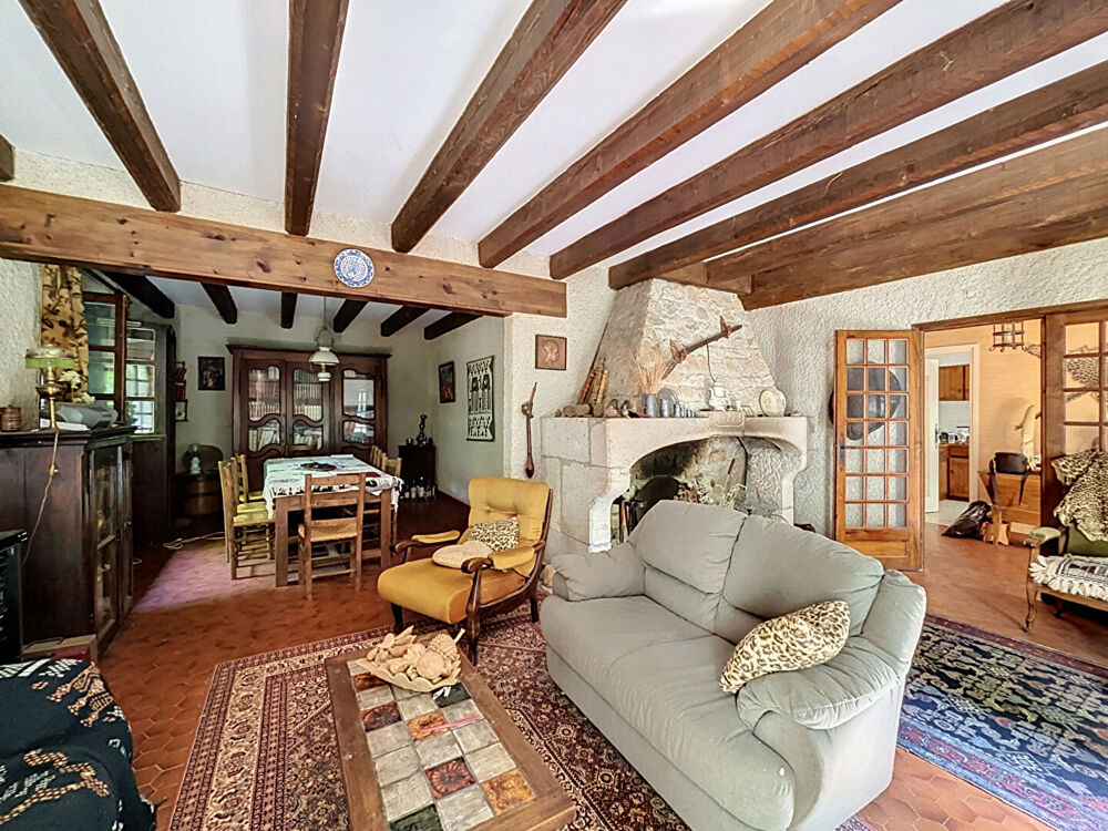 Vente Maison Authentique maison en pierre de 152 m² - 6 chambres - Terrain de 15 000 m² - Saint-Julien-Chapteuil Saint julien chapteuil