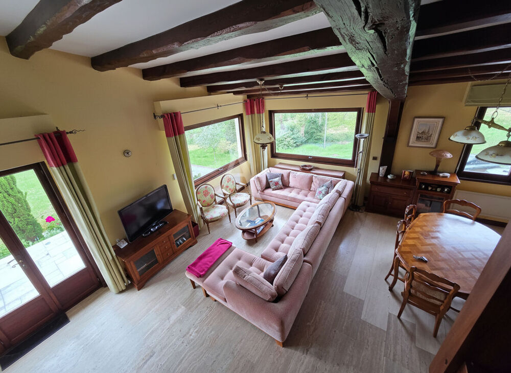 Maison d'architecte sur domaine "forestier" à Dourdan / 6 pièces / 140 m2 habitable (210 m² utile)