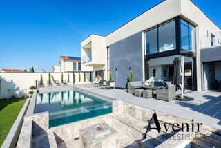  Maison à vendre 8 pièces 322 m²