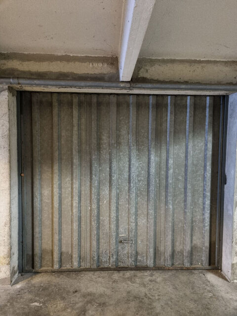  Parking / Garage � louer 