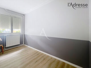  Appartement à louer 3 pièces 49 m²