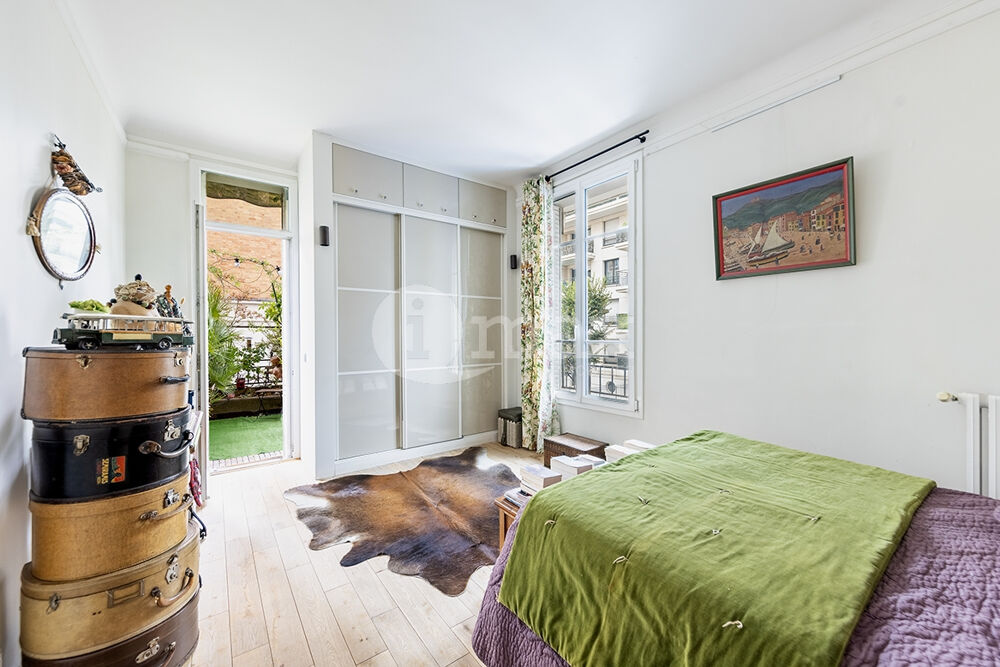 Vente Appartement COURBEVOIE EUROPE - 4/5 PIECES 118 m² + TERRASSE 9 m² - 760 000  FAI Courbevoie