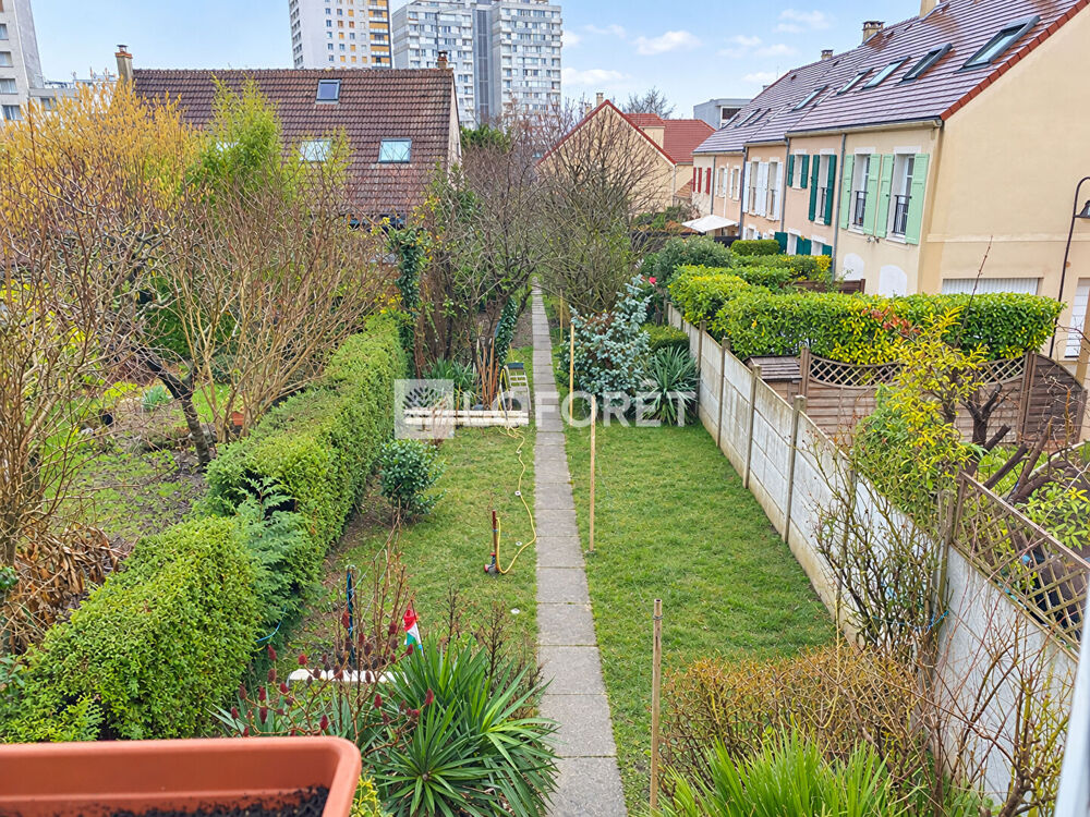 Vente Appartement Appartement  avec jardin de 400m² Rueil Malmaison 3 pièce(s) 60 m2 Rueil malmaison