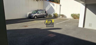  Parking / Garage à vendre 