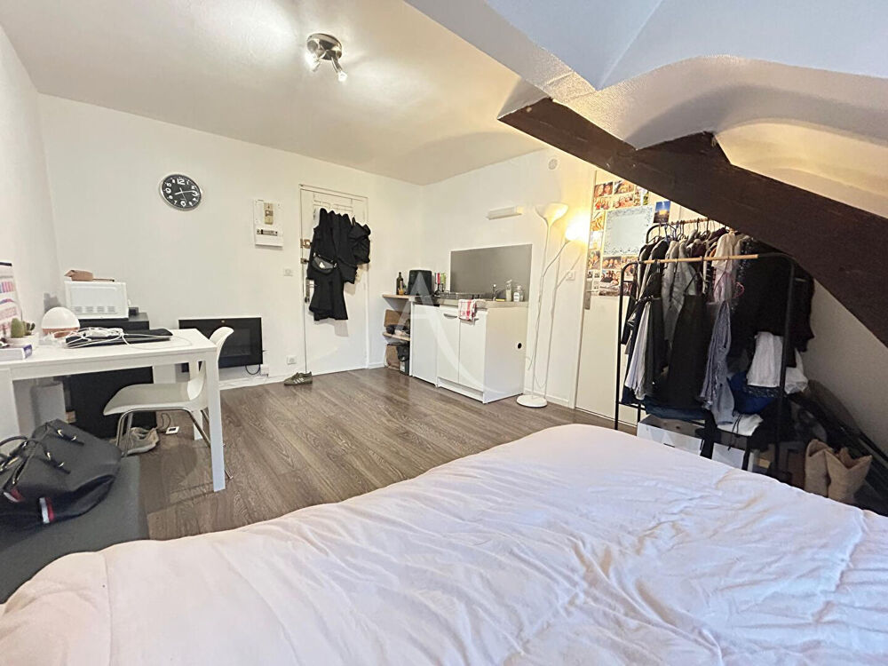 un ensemble de 2 studios : 29.79 m2