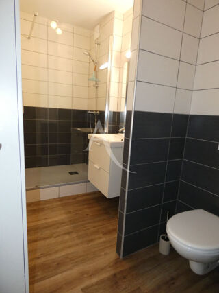  Appartement à louer 1 pièce 33 m²