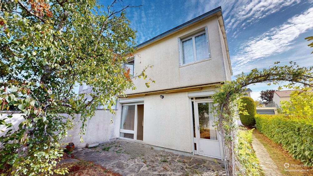 Vente Maison Maison de 88 m2 habitables 3 Chambres Garage à Chateauroux. Chateauroux