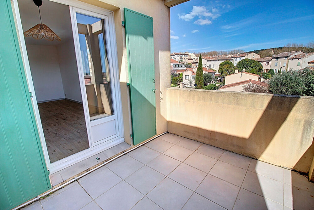 Vente Appartement A VENDRE à LORGUES un appartement 72 m² 3  pièces + 2 places de stationnement en sous-sol Lorgues