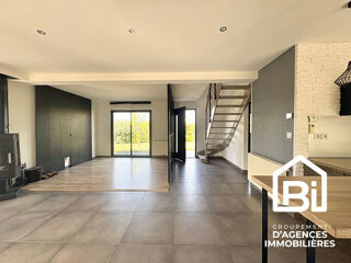  Maison � vendre 7 pi�ces 150 m�