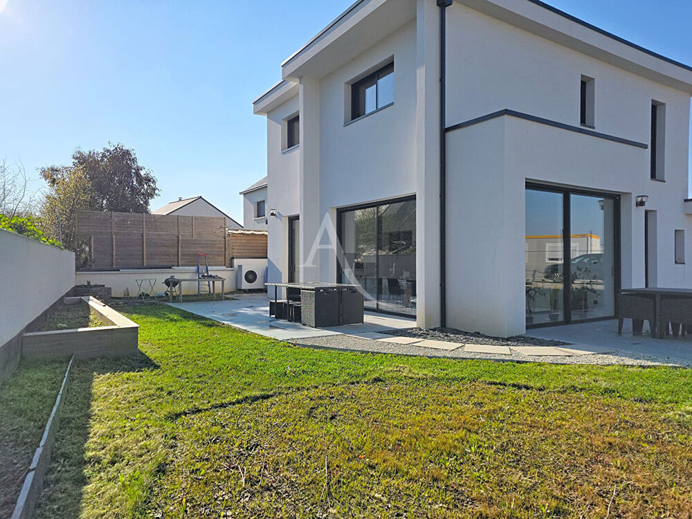Vente Maison Maison Montreuil Juigne 6 pièces 157.4 m2 Montreuil juigne