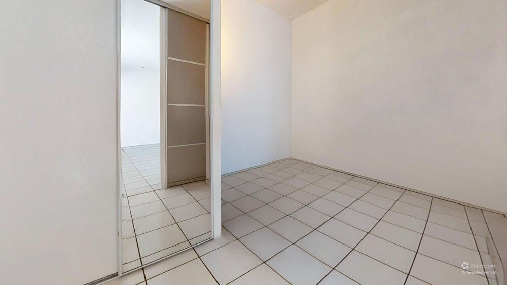 STUDIO TYPE T1BIS 35M2 AVEC TERRASSE et VUE VERCORS