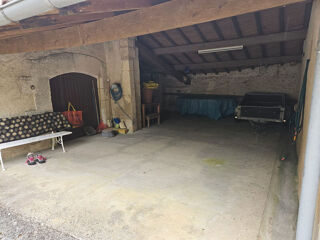  Remise / Grange à vendre 3 pièces 700 m²