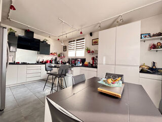  Maison  vendre 5 pices 109 m