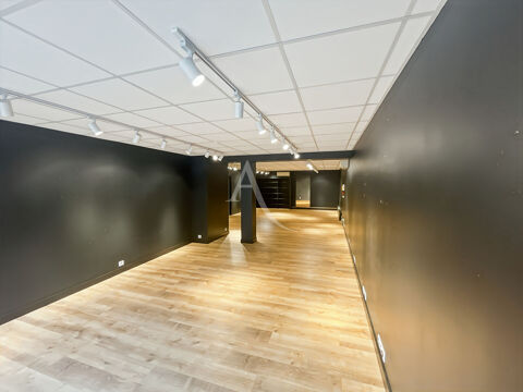   Local commercial Challans 120.57 m² 