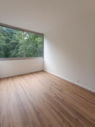  Appartement à louer 4 pièces 78 m²
