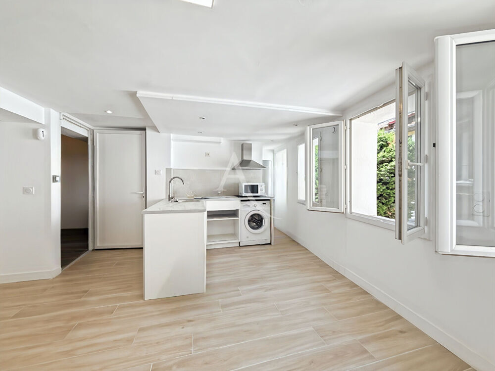 Studio d'environ 23 m² très lumineux à deux pas du centre de Cannes