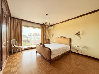  Appartement  vendre 4 pices 142 m