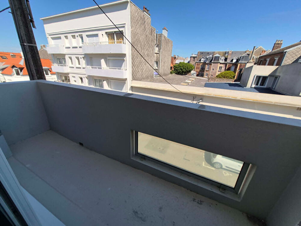 Appartement T2 sur Berck-Plage de 41,67 m2 + balcon , à 300 mètres de la plage .